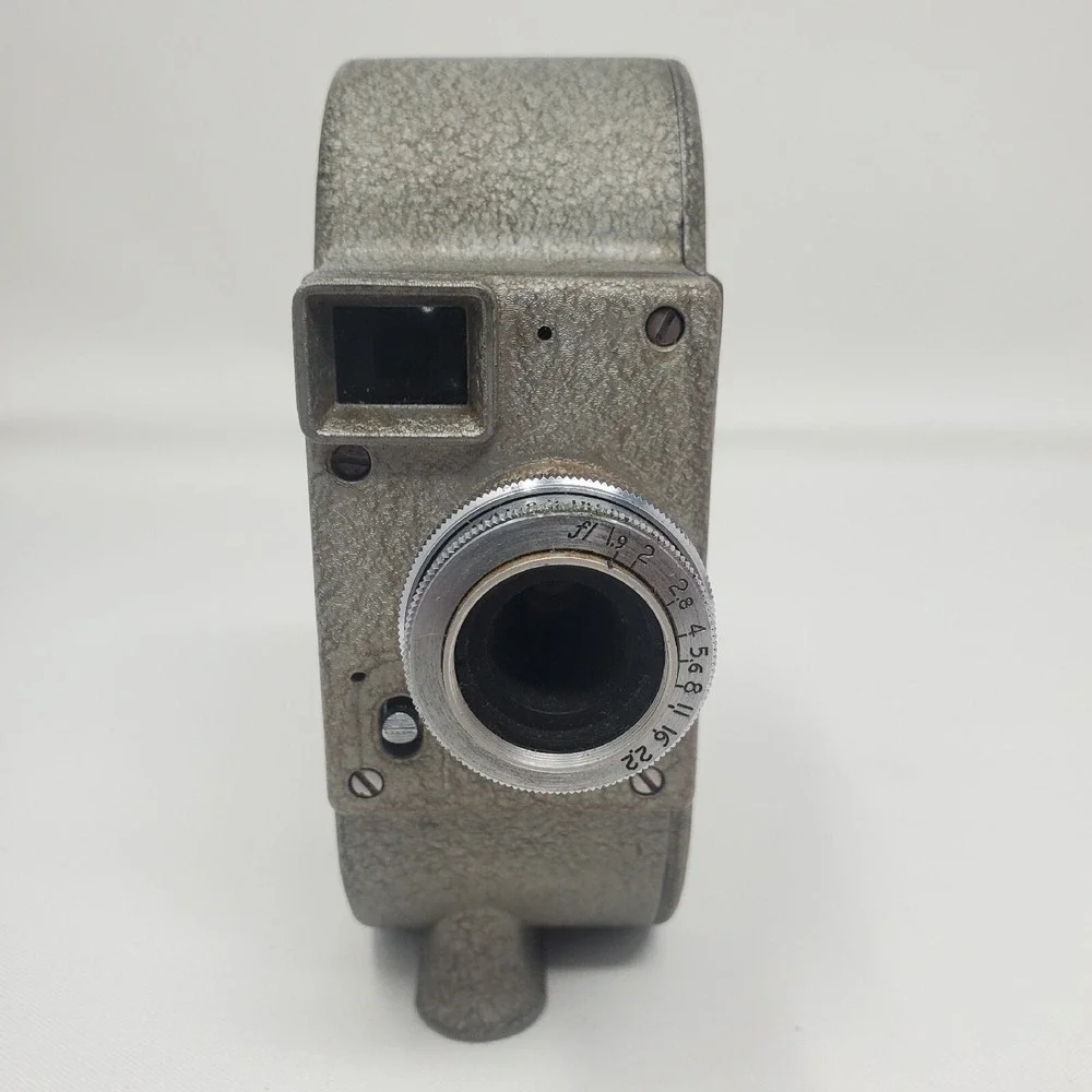 Vintage Bell & Howell 134‎ Movie Camera 8MM Manual Case f1.9 Super Comat lens